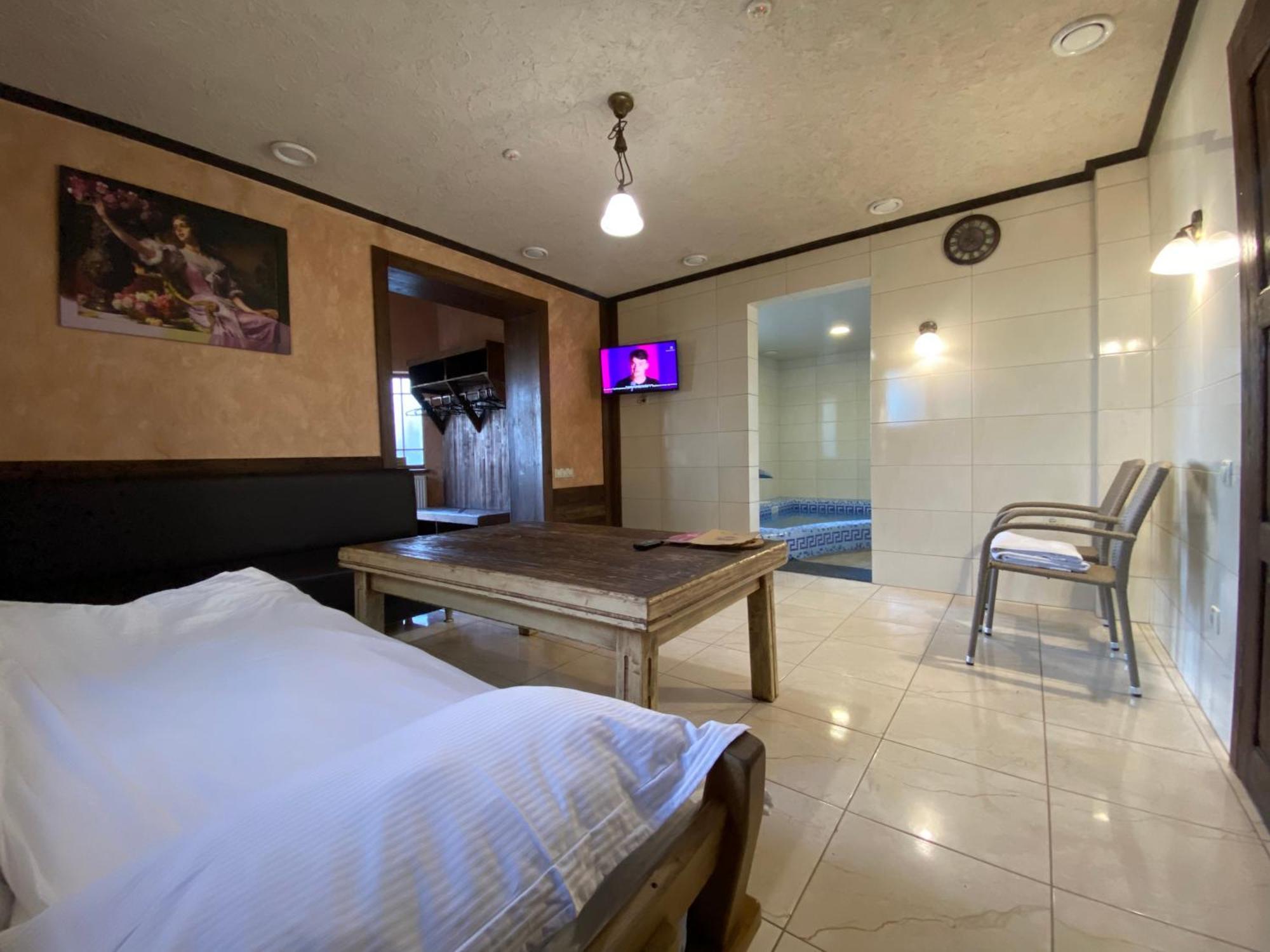 Ness Готельно-Ресторанний Комплекс Krupa Room photo